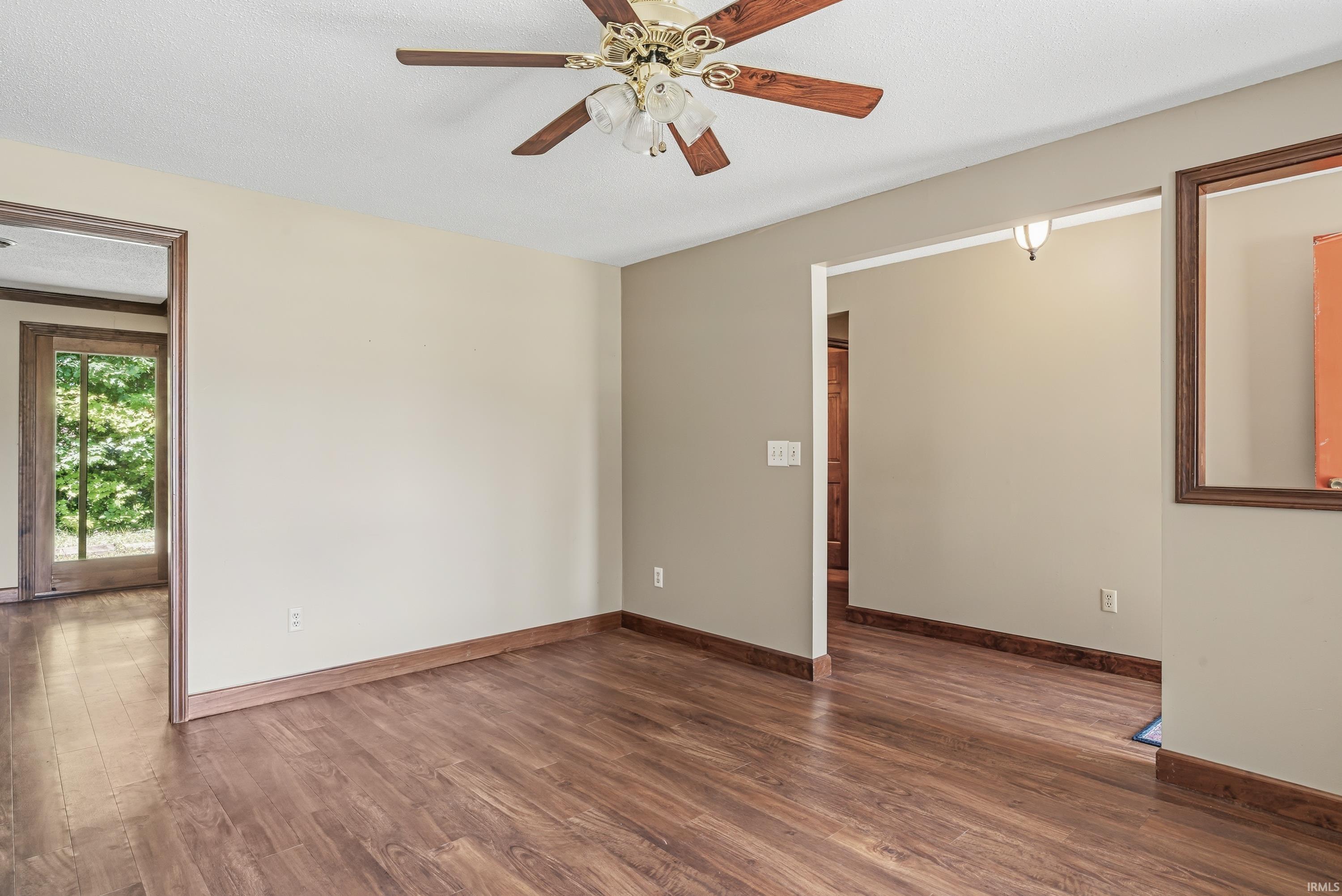 6711 Rockingham Drive Fort Wayne, IN 46835 - Photo 4 of 31