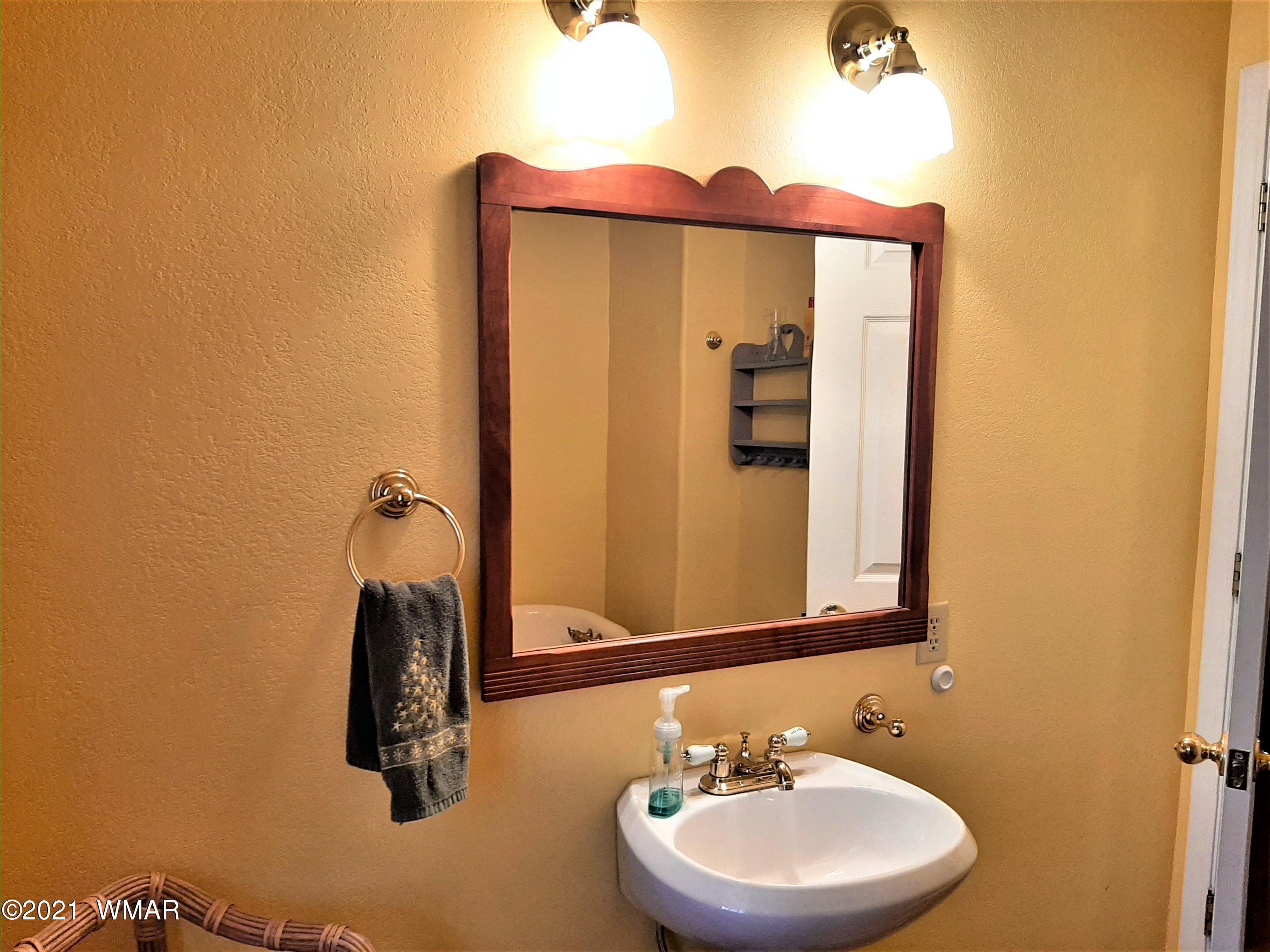7 Co Road Vernon, AZ 85940 - Photo 33 of 53