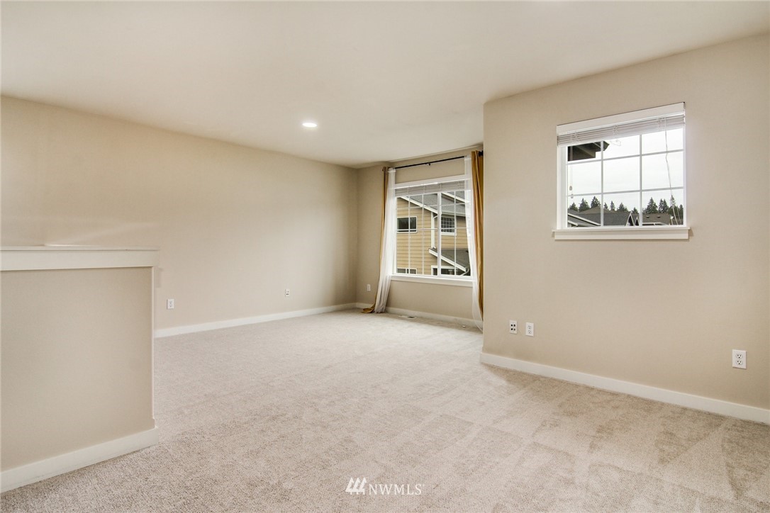 21610 39th Drive Southeast Bothell, WA 98021 - Photo 14 of 25 Gallery Image 14