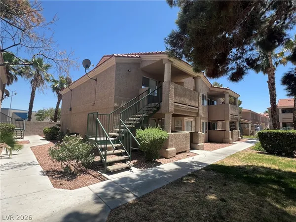 $1,300 | 2217 James Bilbray Drive, Unit 201, Las Vegas, NV 89108