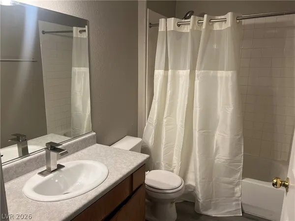 $1,300 | 2217 James Bilbray Drive, Unit 201, Las Vegas, NV 89108