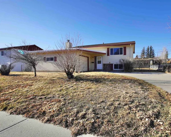 $280,000 | 1742 Glendale Avenue, Casper, WY 82601