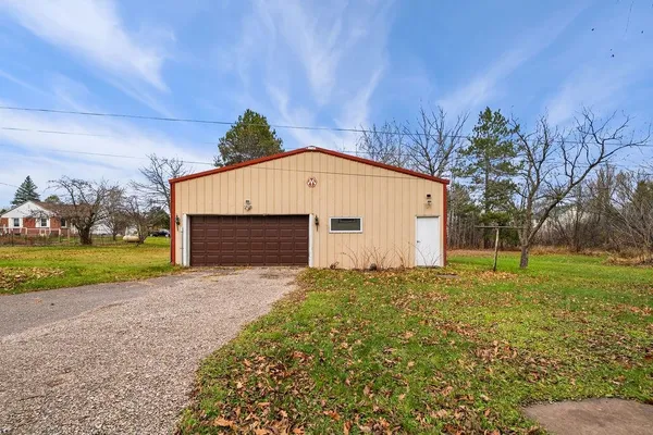 $459,000 | 31 East Highway 61, Esko, MN 55733