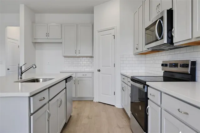 $347,407 | 2866 Supermarine Road, Tavares, FL 32778