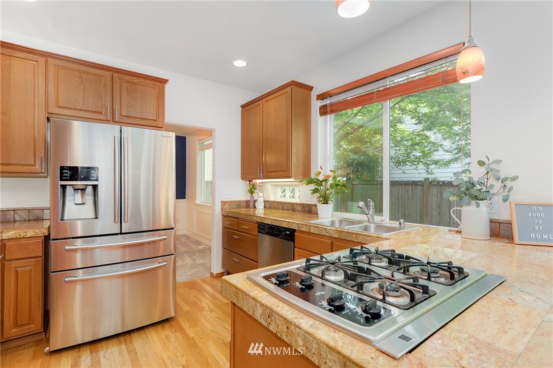 27 198th Place Southeast Bothell, WA 98012 - Photo 8 of 25