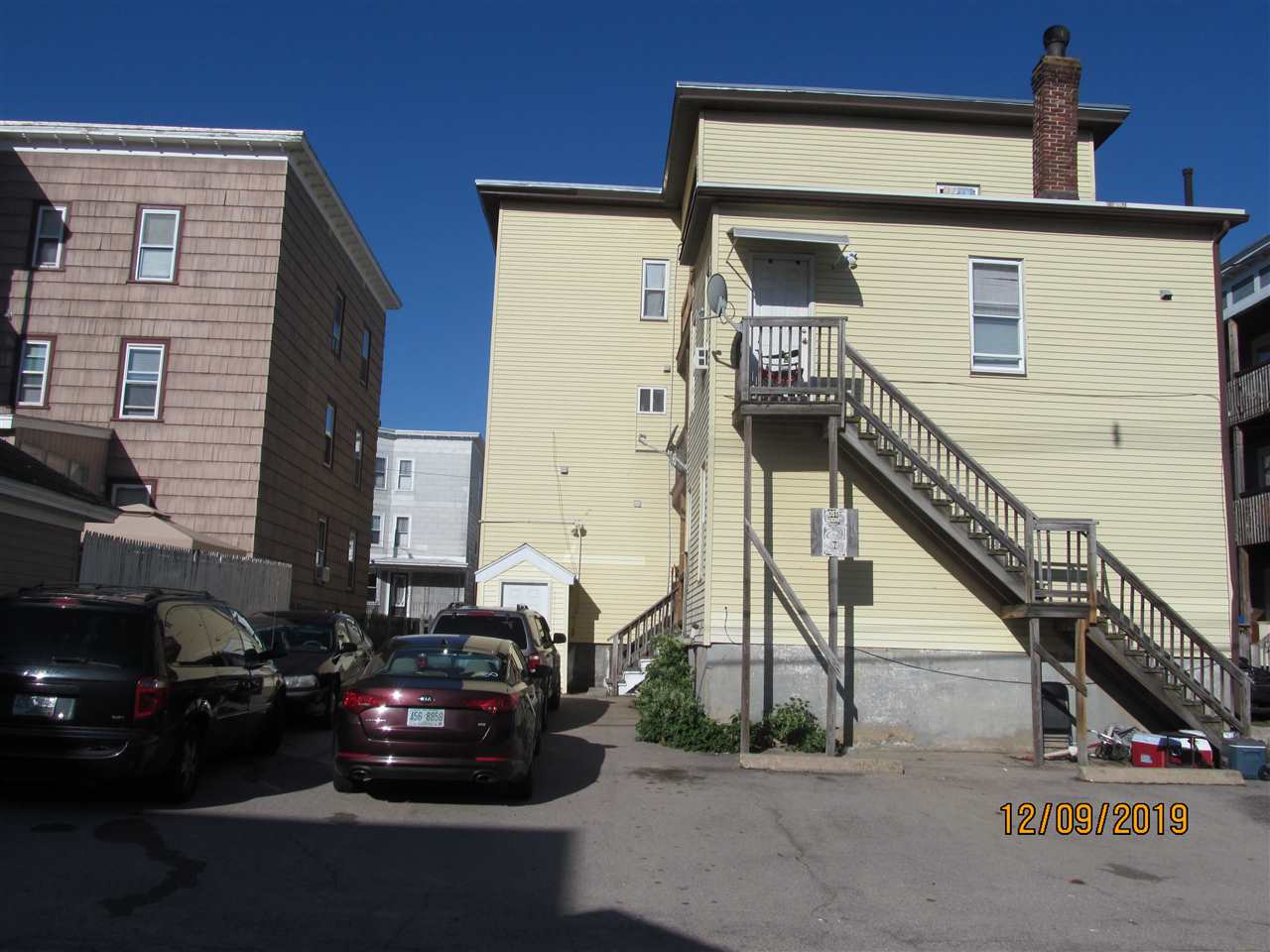585-587 Rimmon Street Manchester, NH 03102 - Photo 3 of 8