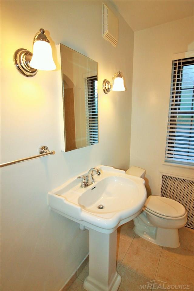386-88 Neff Road Grosse Pointe, MI 48230 - Photo 27 of 32