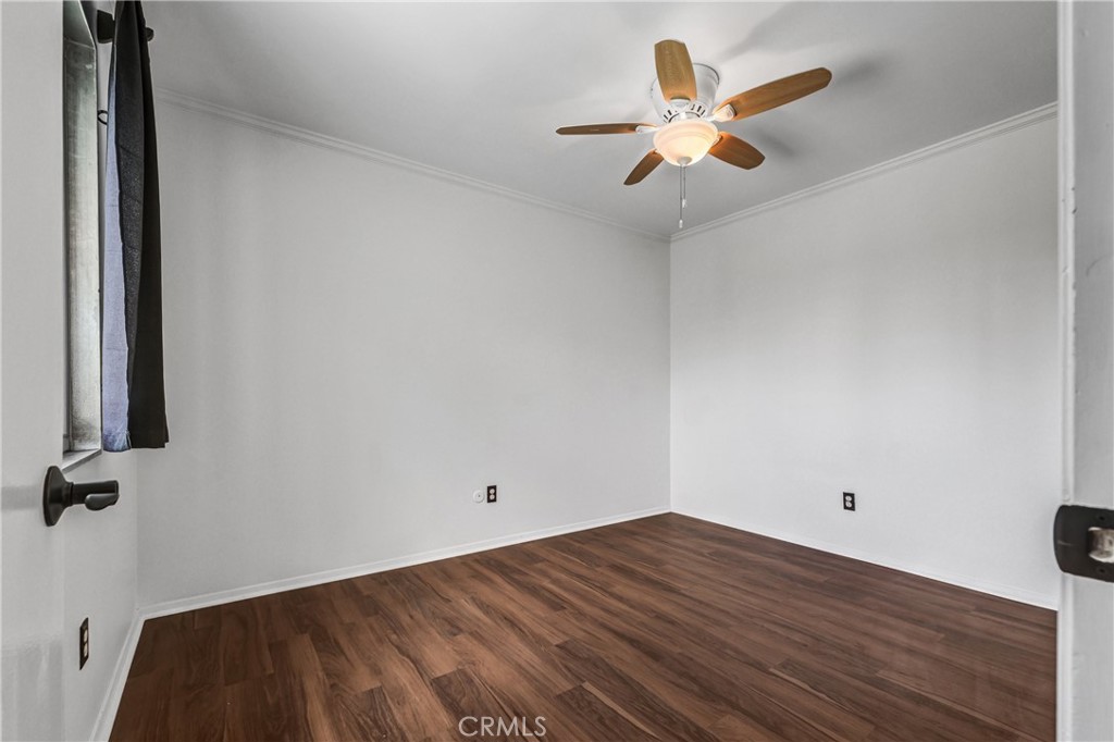 30 Camelback Avenue South Carson, CA 90745 - Photo 25 of 29