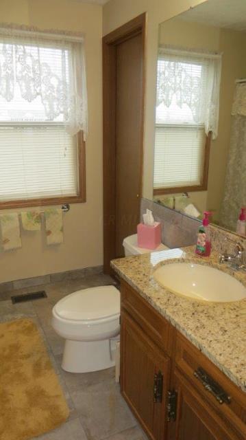 12079 Winchester Road Ashville, OH 43103 - Photo 10 of 18
