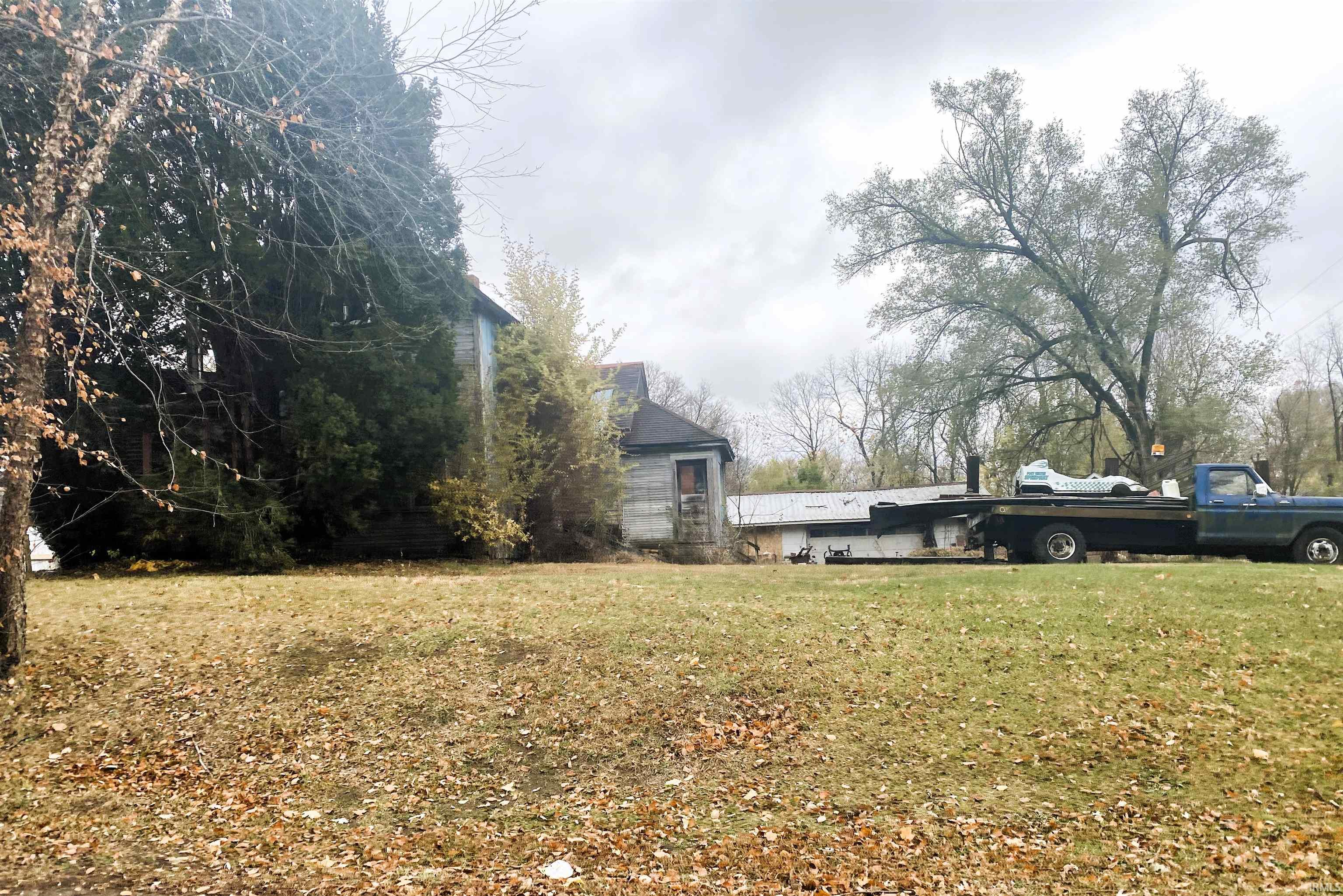 405 South River Road North Manchester, IN 46962 - Photo 3 of 4