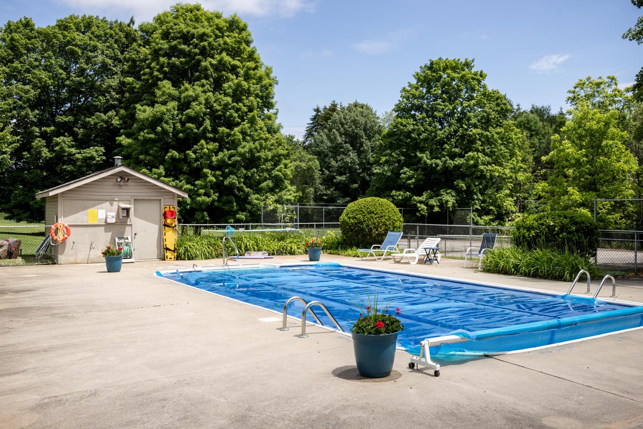 11255 East Fort Road, Unit E2 Suttons Bay, MI 49682 - Photo 10 of 49
