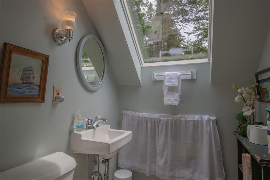 24 Chandler Road Boothbay, ME 04537 - Photo 17 of 24 Half bath on second floor with...
