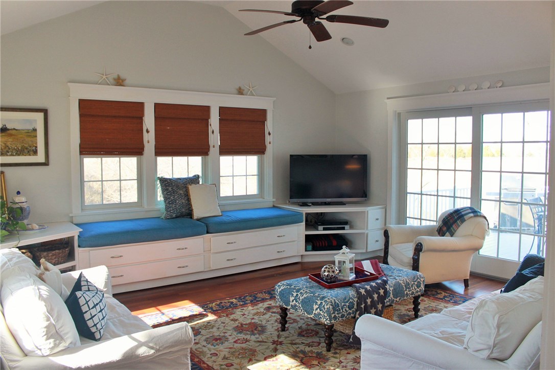 1 Fox Run Westerly, RI 02891 - Photo 5 of 24