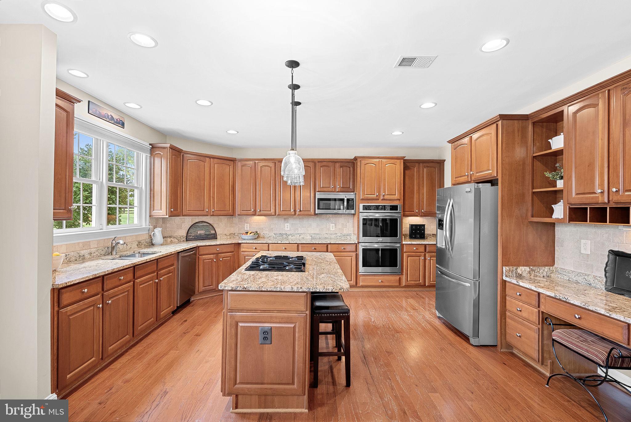 16534 Goldencrest Circle Purcellville, VA 20132 - Photo 35 of 117 Gallery Image 35
