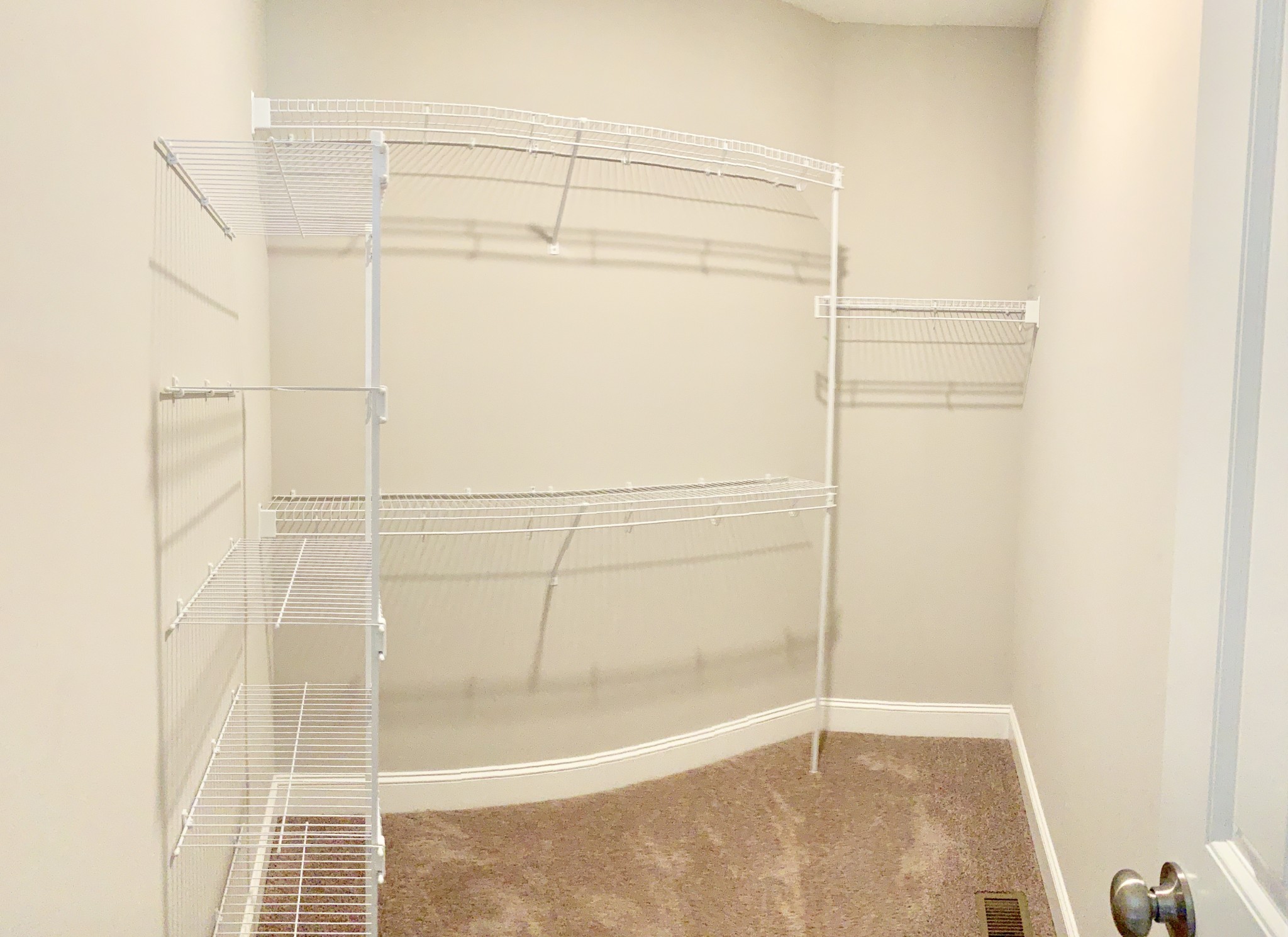 1032 Charles Thomas Road Clarksville, TN 37042 - Photo 18 of 24 Gallery Image 18
