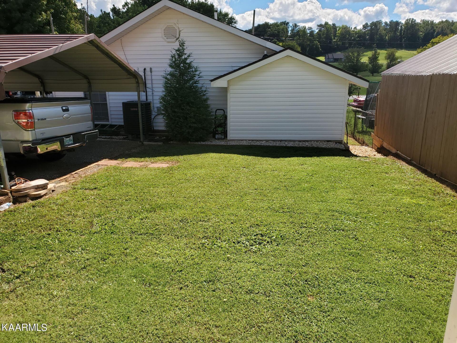 702 Steekee Road Loudon, TN 37774 - Photo 5 of 5 Gallery Image 5