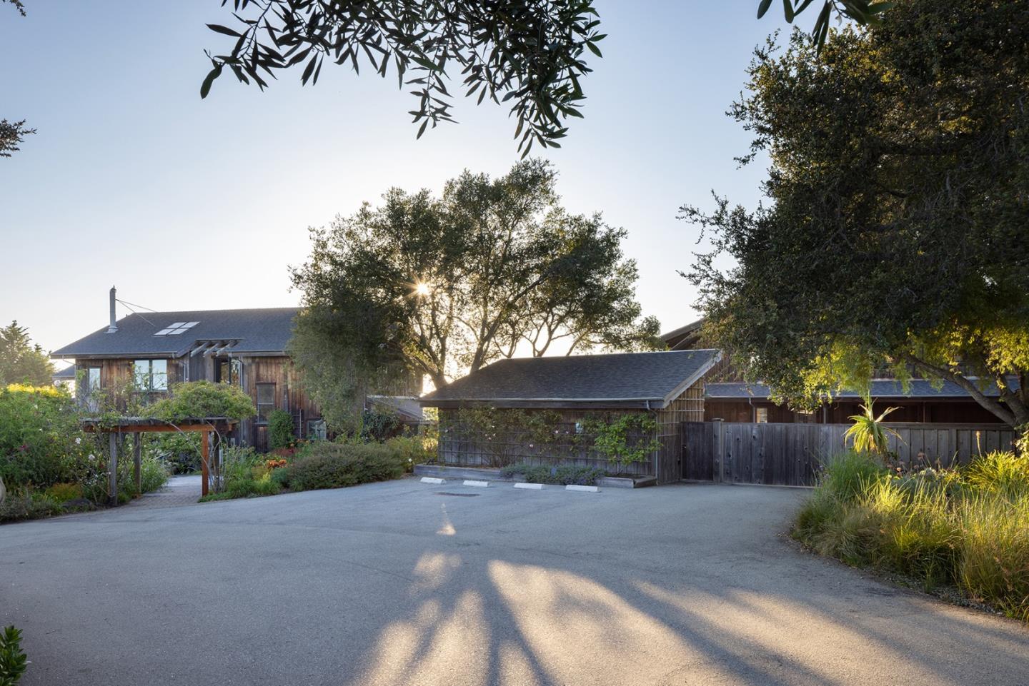 945 Back Ranch Road Santa Cruz, CA 95060 - Photo 5 of 31 Gallery Image 5