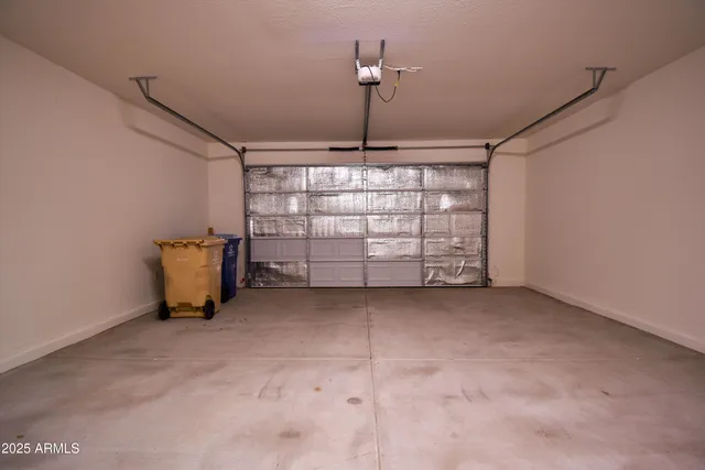 a view of a garage room