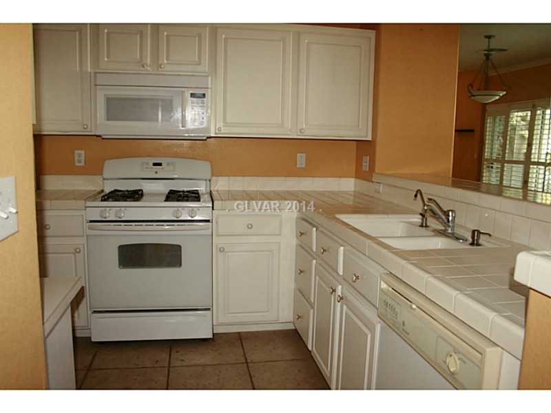 5236 Island Chain Road Las Vegas, NV 89118 - Photo 8 of 23 Kitchen.