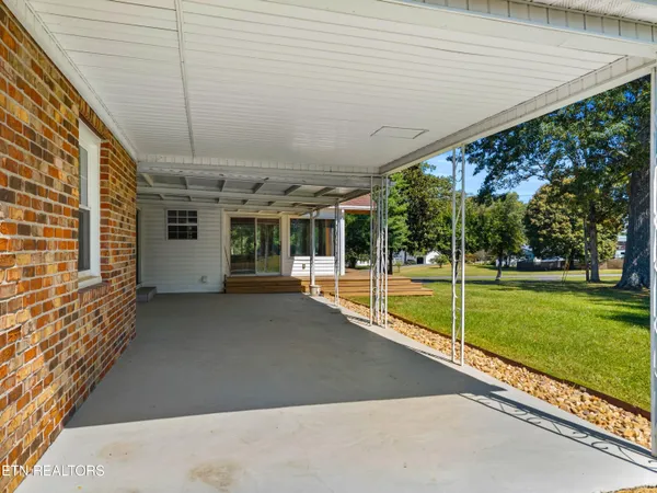 $649,900 | 1328 Main Street, White Pine, TN 37890