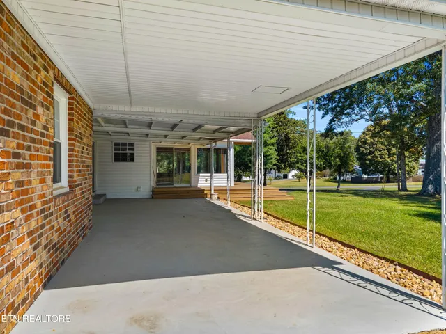 $674,900 | 1328 Main Street, White Pine, TN 37890