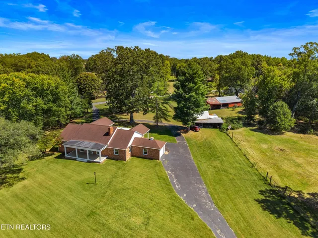 $674,900 | 1328 Main Street, White Pine, TN 37890