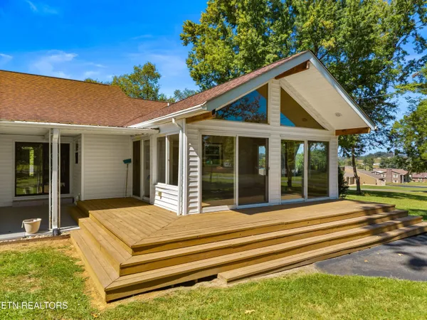 $649,900 | 1328 Main Street, White Pine, TN 37890