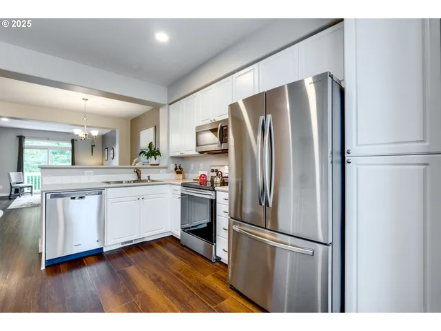 $359,900 | 3932 Southwest 182nd Place, Beaverton, OR 97078