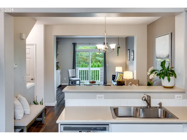 $359,900 | 3932 Southwest 182nd Place, Beaverton, OR 97078