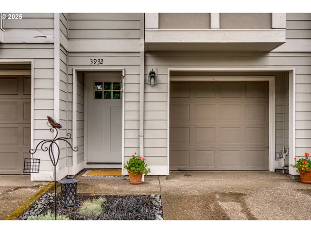 $359,900 | 3932 Southwest 182nd Place, Beaverton, OR 97078