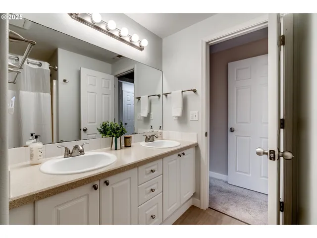 $359,900 | 3932 Southwest 182nd Place, Beaverton, OR 97078