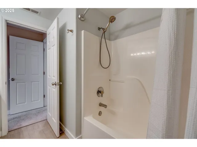 $359,900 | 3932 Southwest 182nd Place, Beaverton, OR 97078