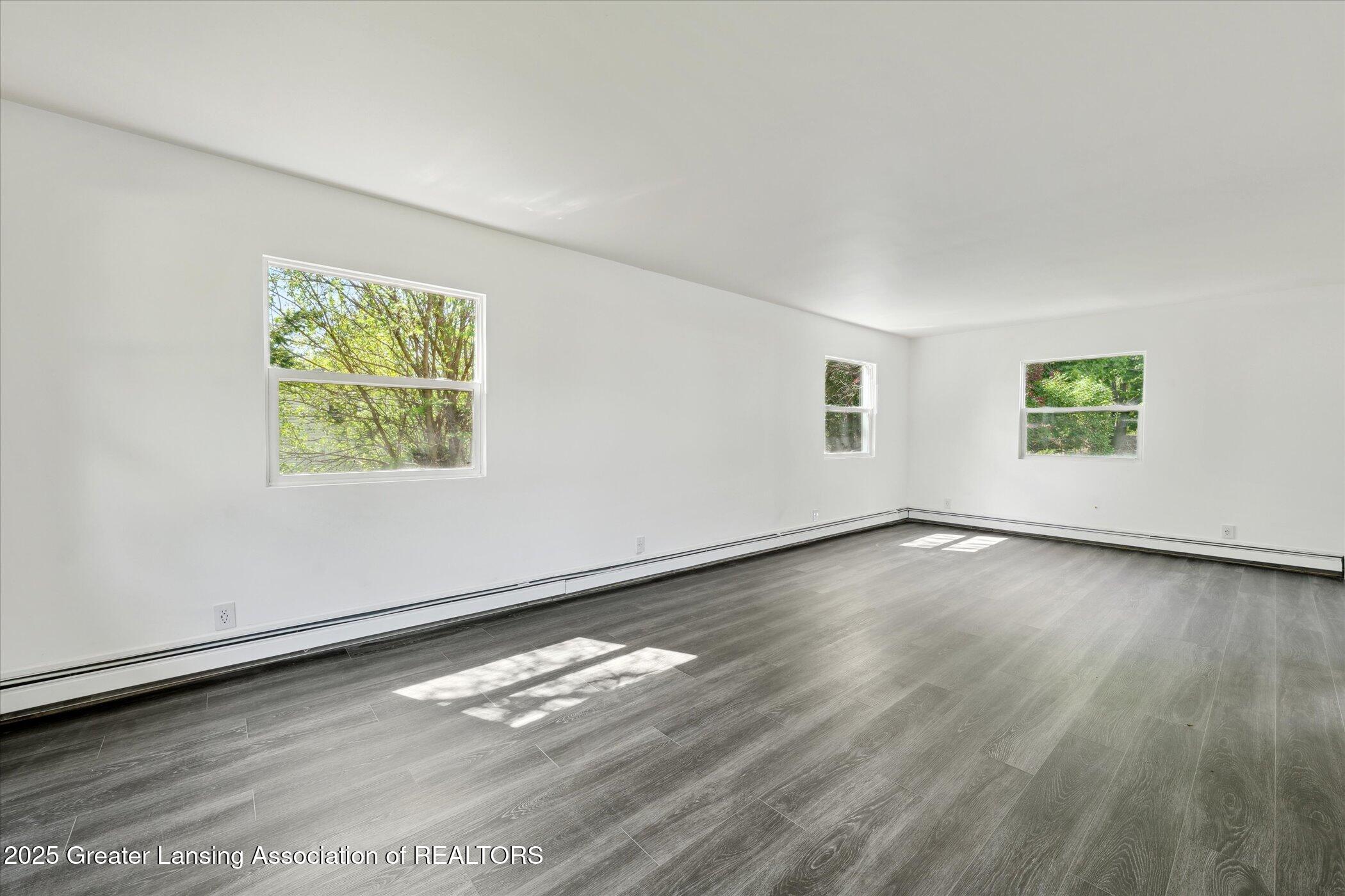 3016 West Holmes Road Lansing, MI 48911 - Photo 4 of 43 07-3016-W-Holmes-Rd-Lansing-MI-48911-Win