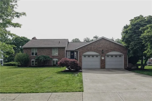 $315,000 | 4528 Greenmeadow Avenue Northwest, Canton, OH 44709