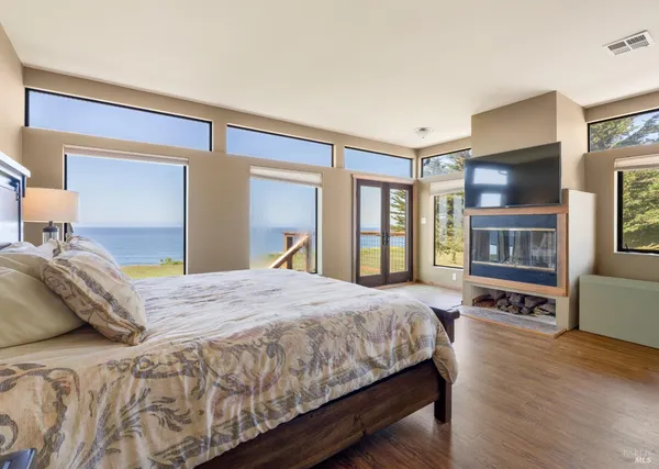 $2,600,000 | 11400 Highway 1, Elk, CA 95432