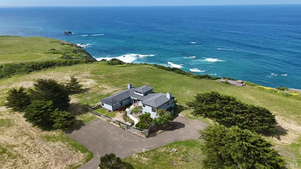 $2,600,000 | 11400 Highway 1, Elk, CA 95432