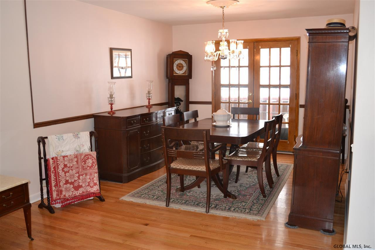 21 Eberle Road Colonie, NY 12110 - Photo 3 of 14 Photo 3