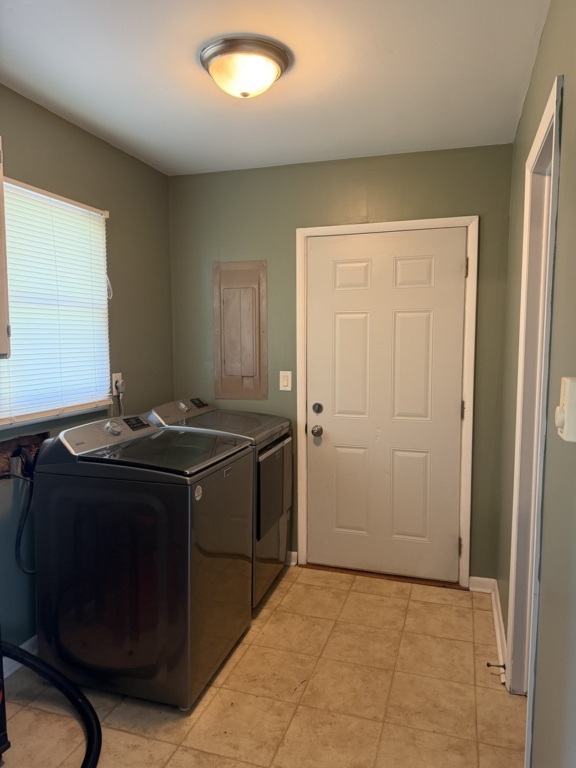 419 East Cleveland Street Cullom, IL 60929 - Photo 12 of 14