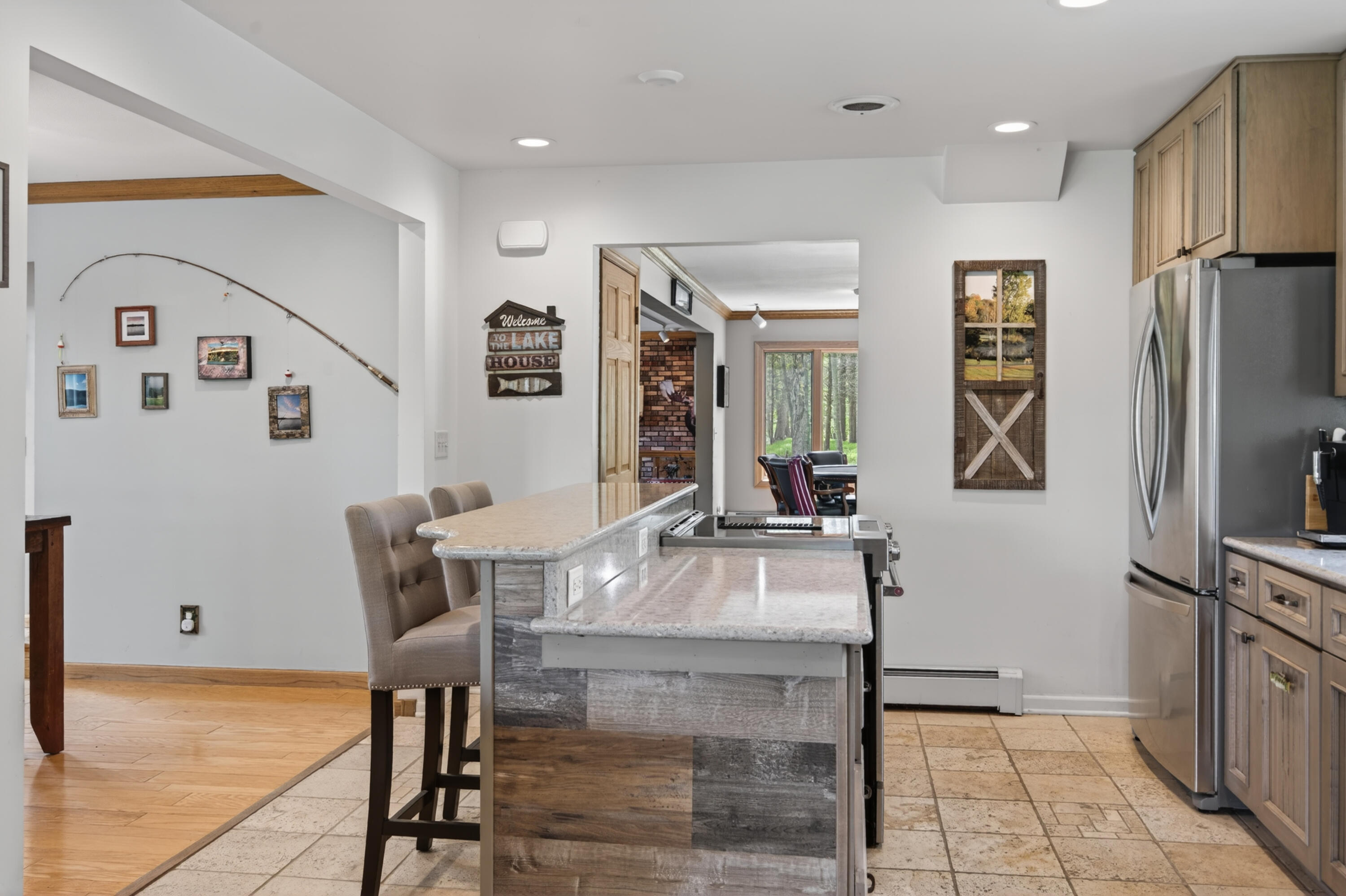 6215 Riesch Road West Bend, WI 53095 - Photo 5 of 66 DSC03214