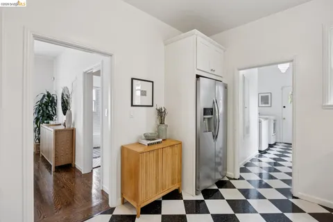 $749,000 | 1357 East 25th Street, Oakland, CA 94606