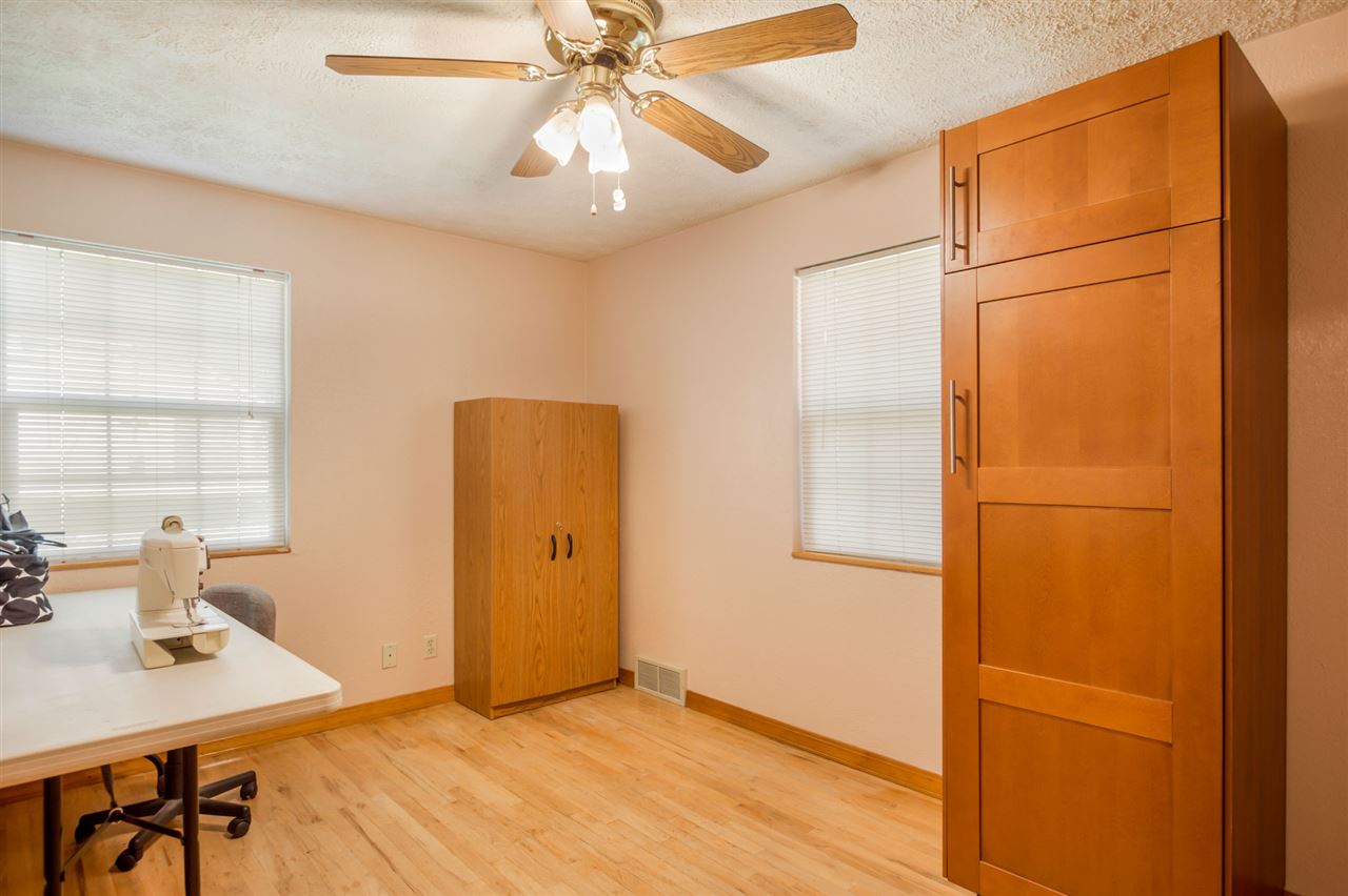1404 North Bowdish Road Spokane Valley, WA 99206 - Photo 16 of 20 Gallery Image 16