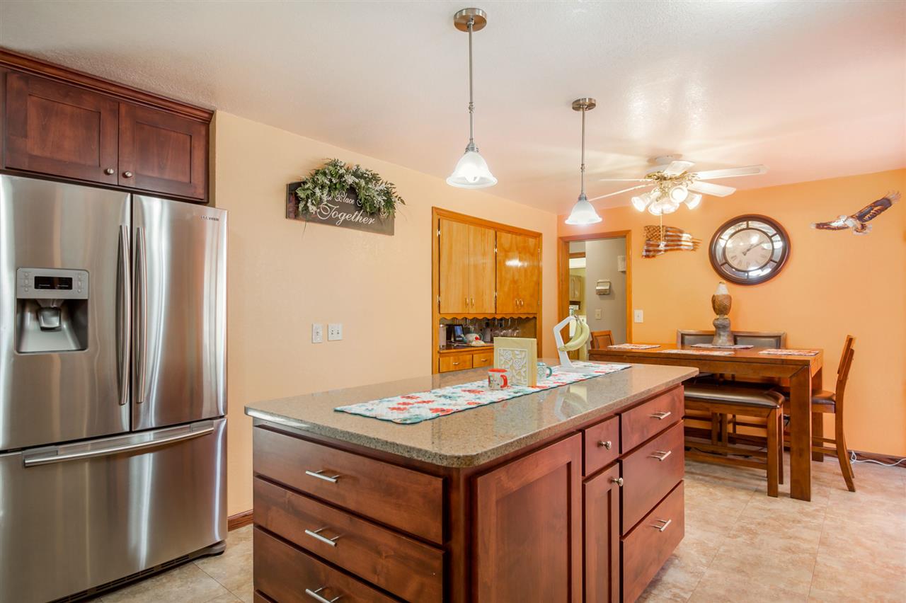 1404 North Bowdish Road Spokane Valley, WA 99206 - Photo 7 of 20 Gallery Image 7