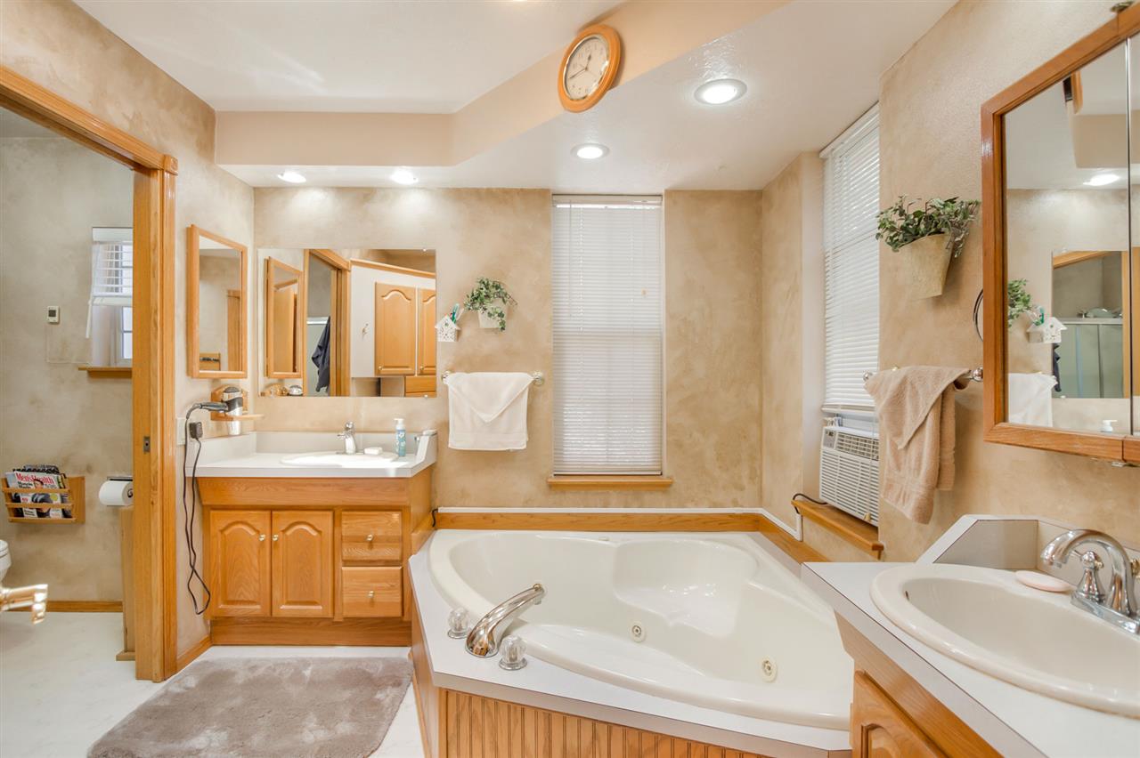 1404 North Bowdish Road Spokane Valley, WA 99206 - Photo 10 of 20 Gallery Image 10