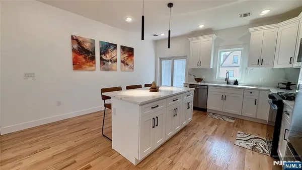 $4,750 | 367 Devon Street, Unit 2, Kearny, NJ 07032