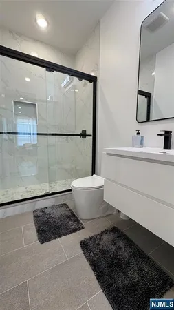 $4,750 | 367 Devon Street, Unit 2, Kearny, NJ 07032