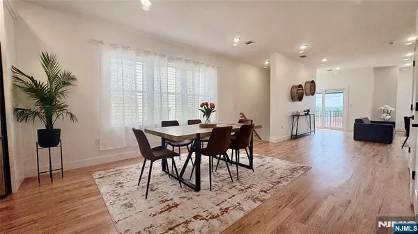 $4,750 | 367 Devon Street, Unit 2, Kearny, NJ 07032