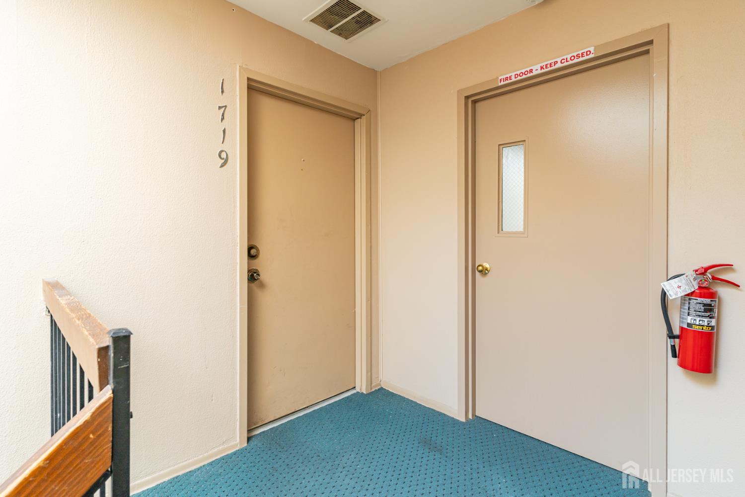 1719 Raspberry Court, Unit 1719 Edison, NJ 08817 - Photo 5 of 22