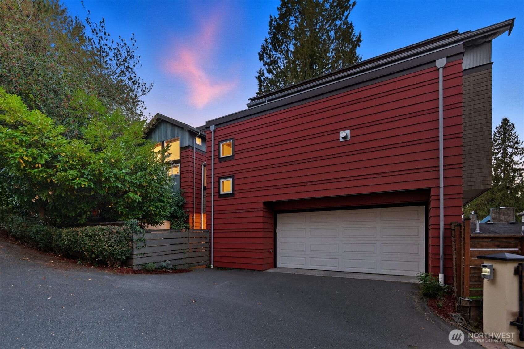 8770 Sand Point Way Northeast Seattle, WA 98115 - Photo 38 of 40