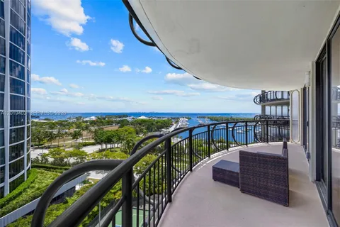 $1,750,000 | 2843 South Bayshore Drive, Unit 11F, Miami, FL 33133
