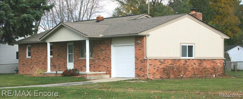 2633 Culbertson Avenue Rochester Hills, MI 48307 - Photo 2 of 11
